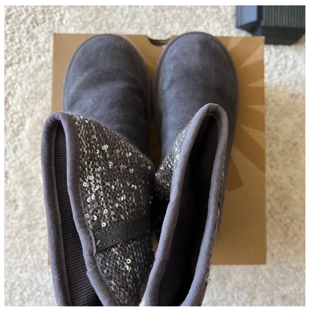 Ugg Lyla Sequin Boot Size 8 - image 5
